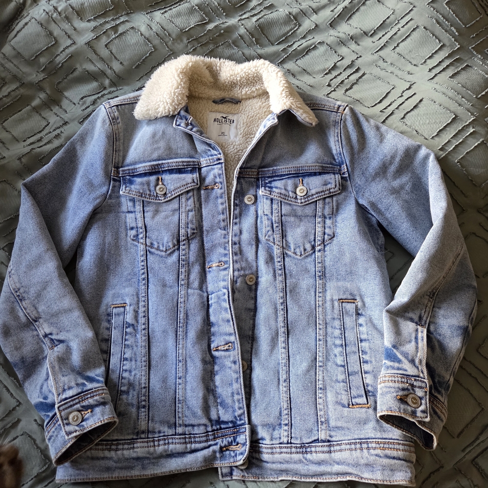 Hollister Light Blue Denim Sherpa Lined Jacket